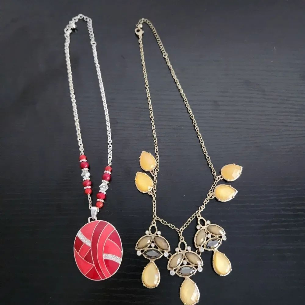 Unbranded Bundle Elegant Multi-Color Pendant Necklace Set 2 Necklaces